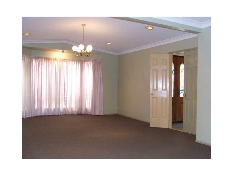 10 Preston Close, Albany Creek QLD 4035