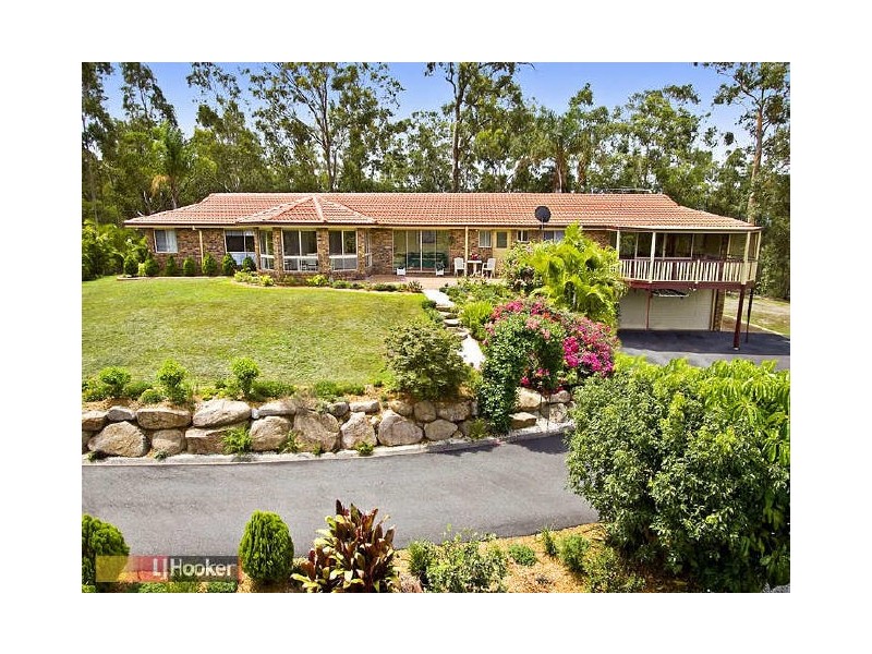 1 Lascelle Court, Eatons Hill QLD 4037