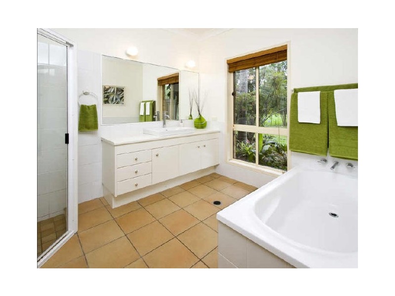 Eatons Hill QLD 4037