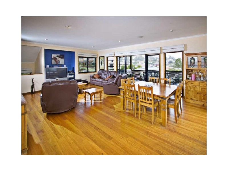 Eatons Hill QLD 4037