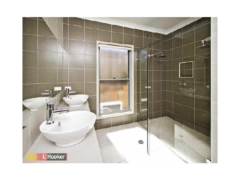 Eatons Hill QLD 4037