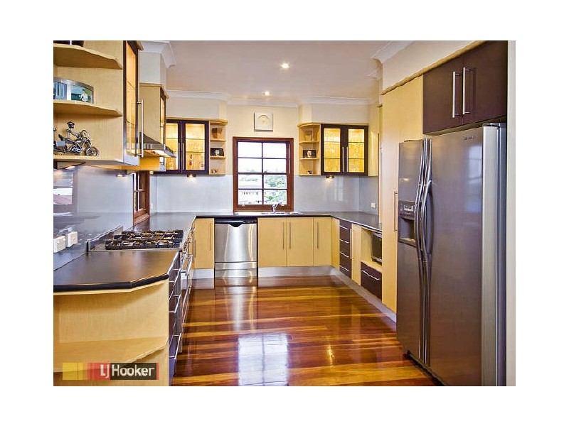 Eatons Hill QLD 4037