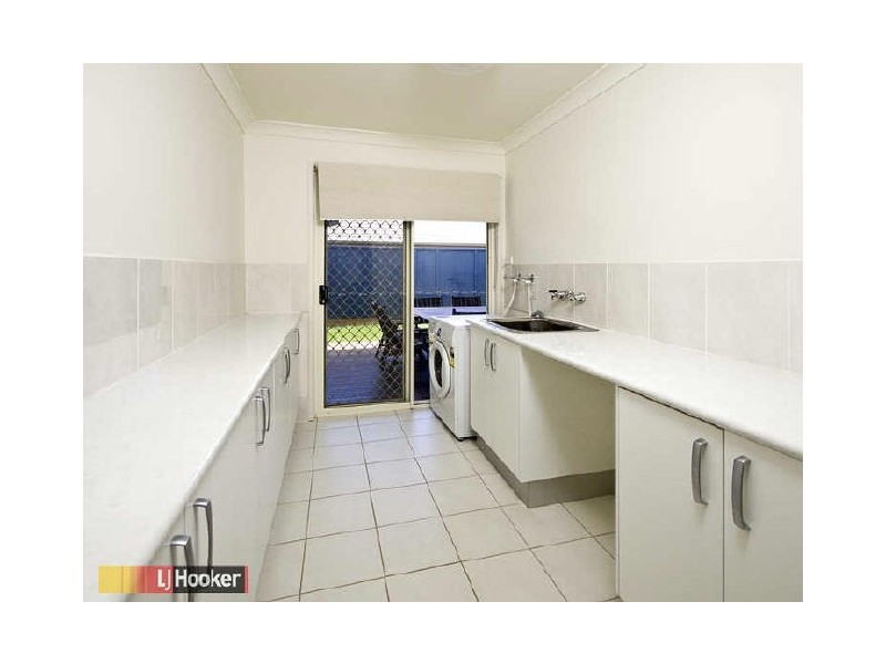 Eatons Hill QLD 4037