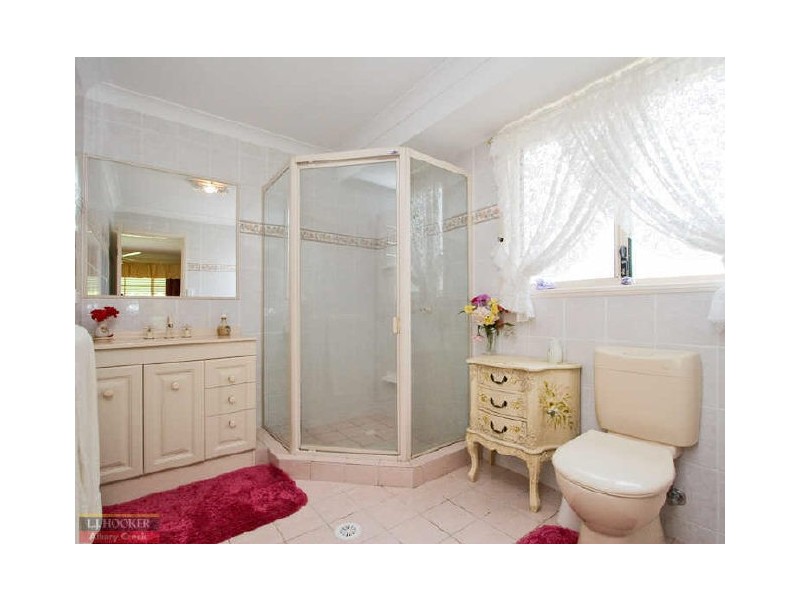 14 Valencia Court, Eatons Hill QLD 4037