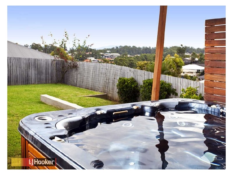 Eatons Hill QLD 4037