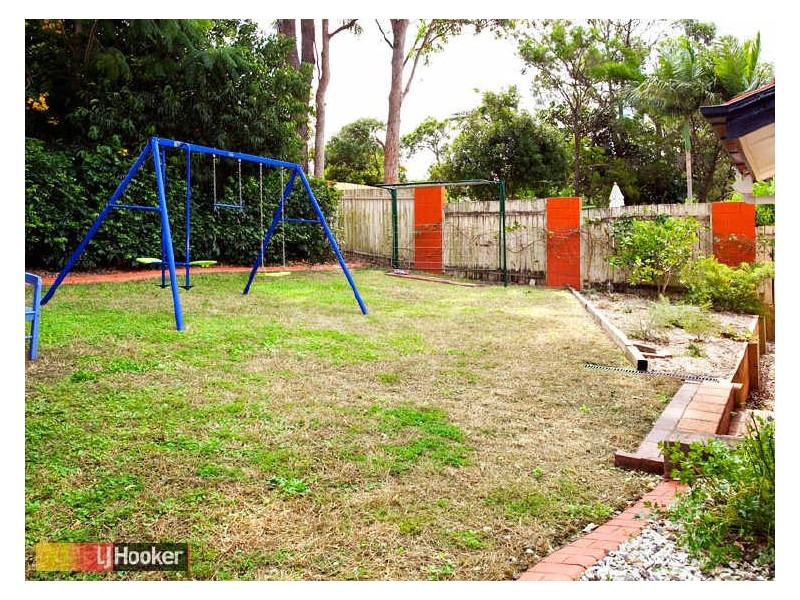 Arana Hills QLD 4054