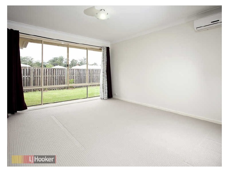 20 Crossing Road, Eatons Hill QLD 4037