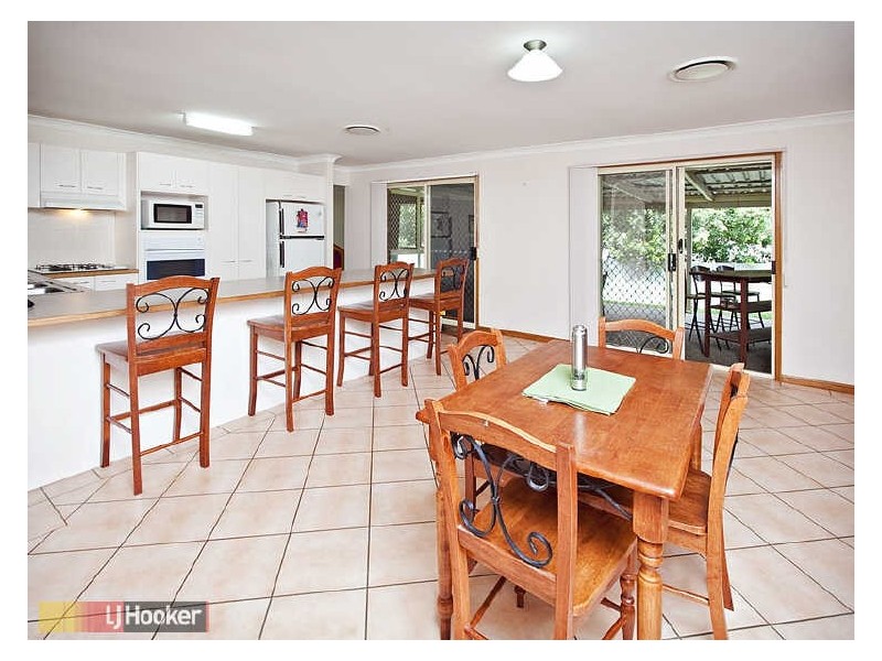 9 Zorina Crescent, Eatons Hill QLD 4037