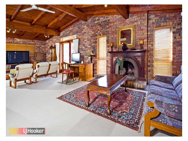 Eatons Hill QLD 4037