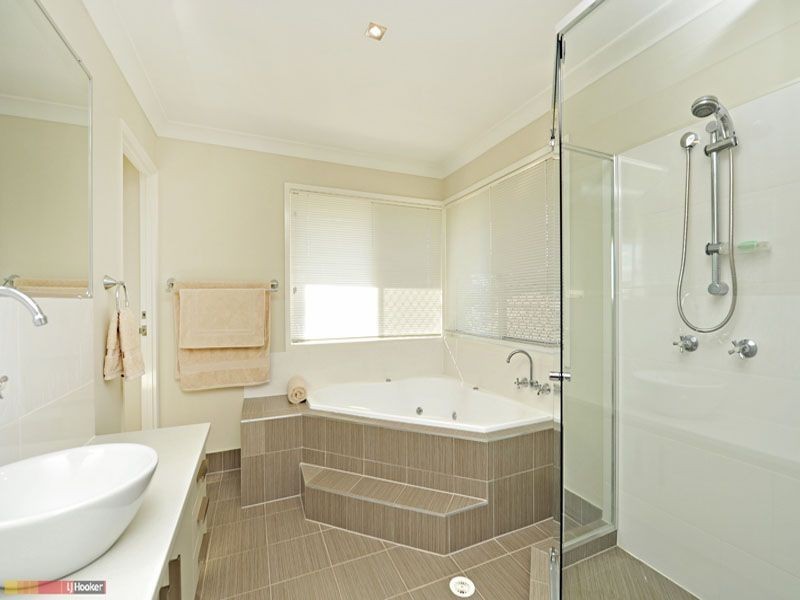 16 Pontiac Circuit, Warner QLD 4500