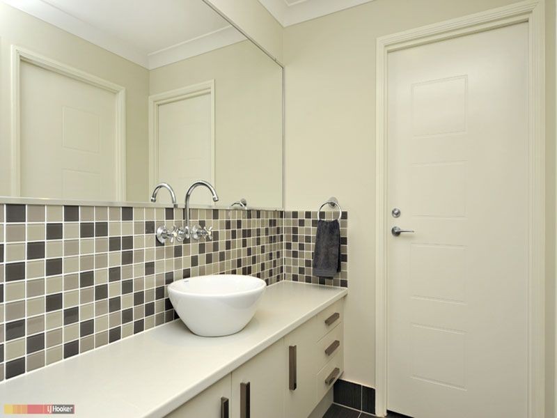 16 Pontiac Circuit, Warner QLD 4500