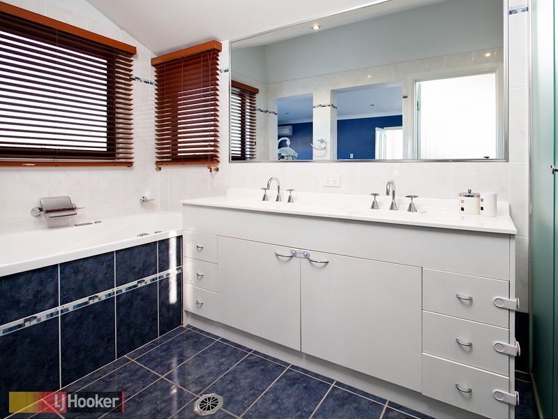 Bridgeman Downs QLD 4035