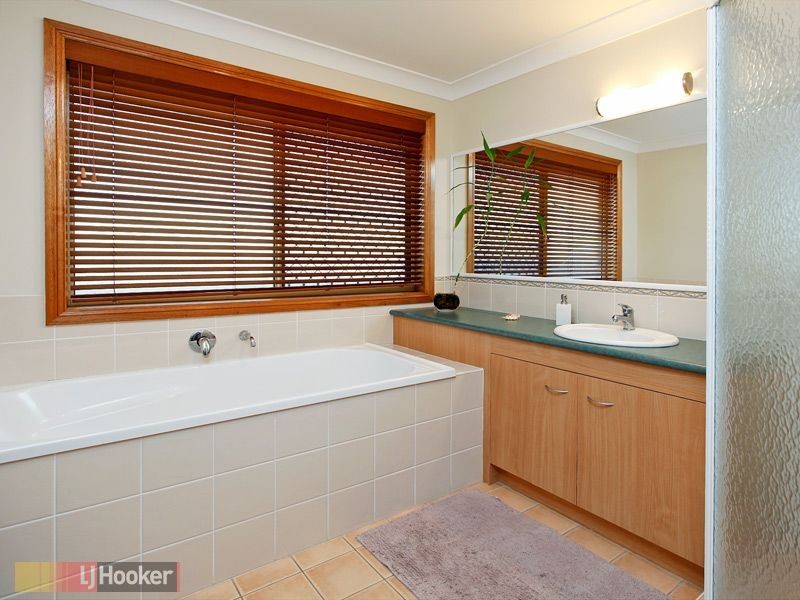 Eatons Hill QLD 4037