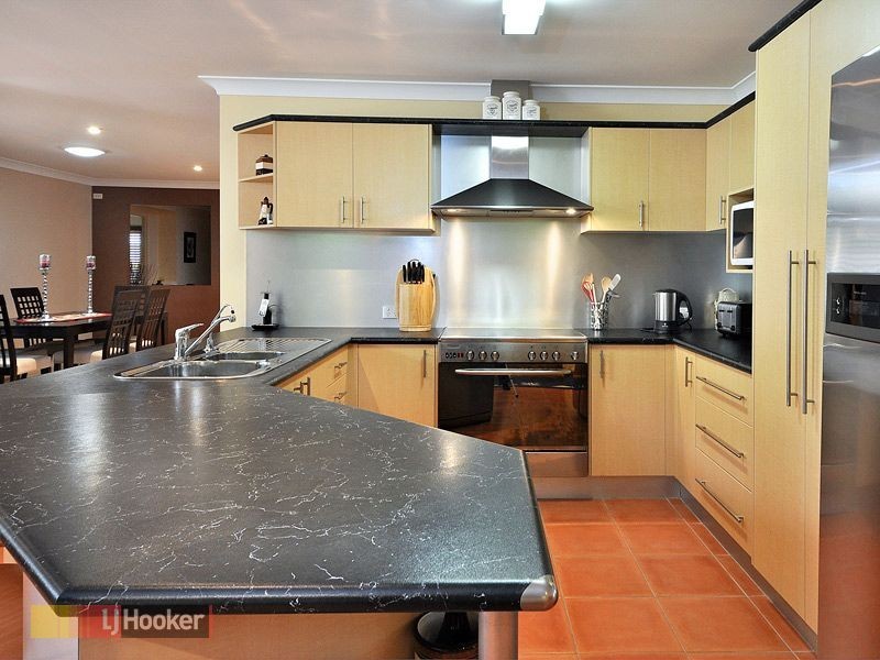 Eatons Hill QLD 4037