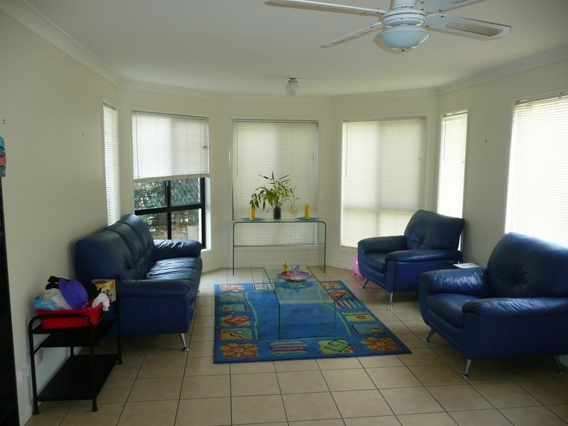 2 Meranti Court, Albany Creek QLD 4035