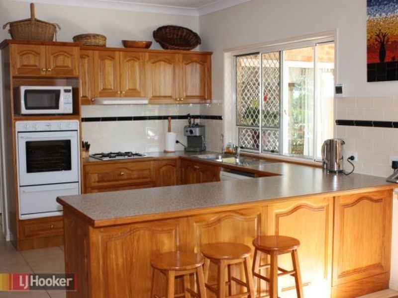 20 Bauple Street, Albany Creek QLD 4035