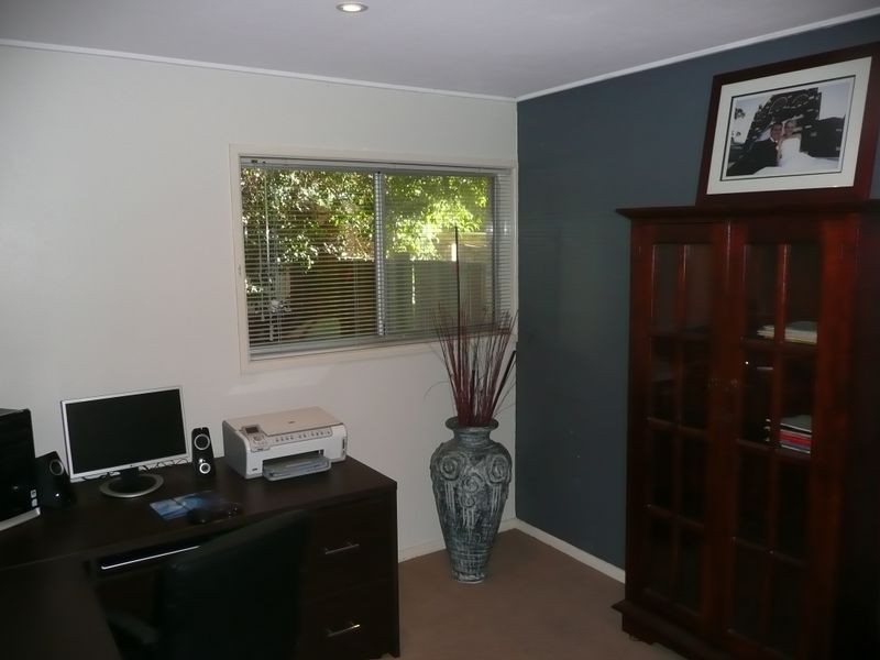 8 Allawah Street, Albany Creek QLD 4035