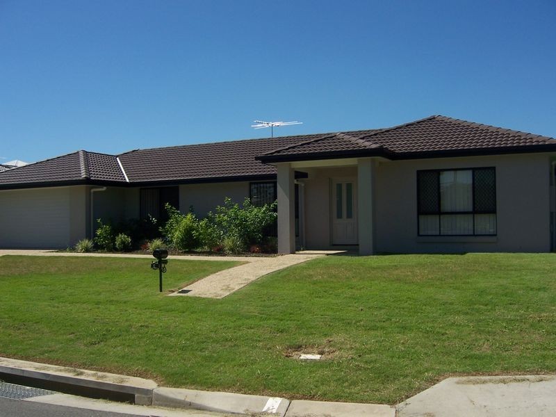 2 Shallows Court, Eatons Hill QLD 4037