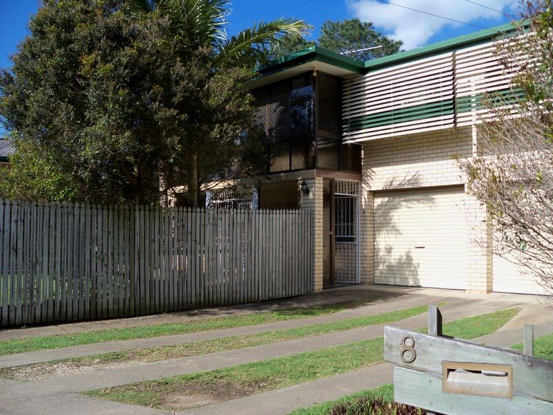 8 Maud Street, Albany Creek QLD 4035