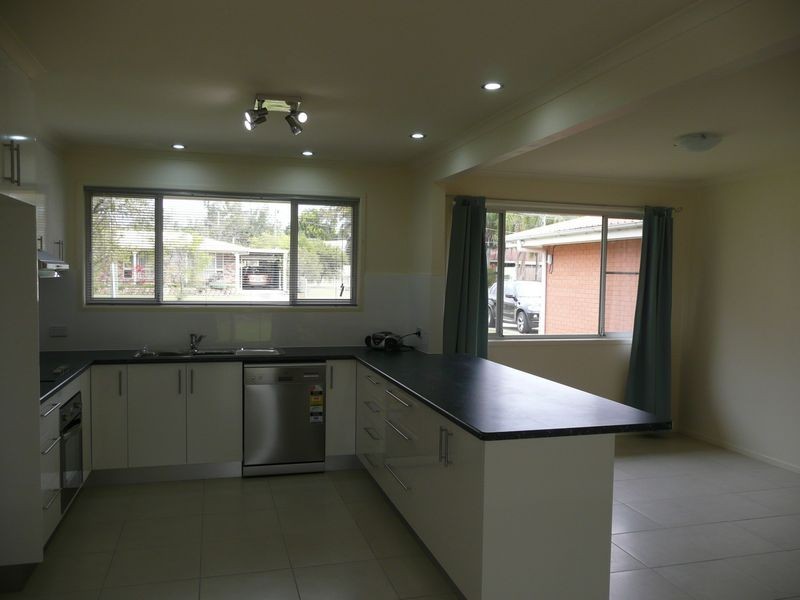 38 Willow Street, Albany Creek QLD 4035