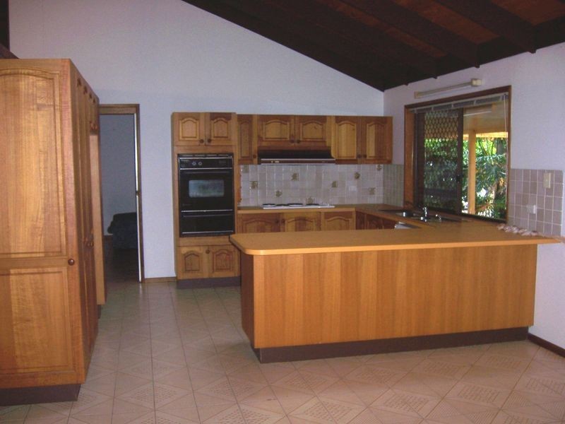 1 Sally Court, Warner QLD 4500