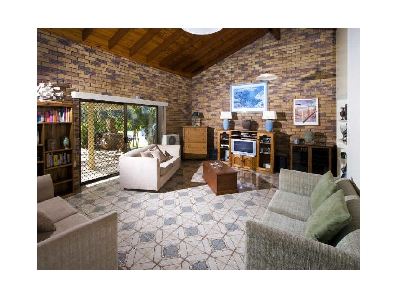 72 Idonia Street, Bridgeman Downs QLD 4035