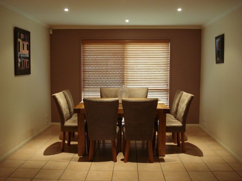 2 Glendore Court, Eatons Hill QLD 4037