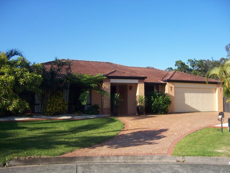 27 Fairhaven Place, Albany Creek QLD 4035