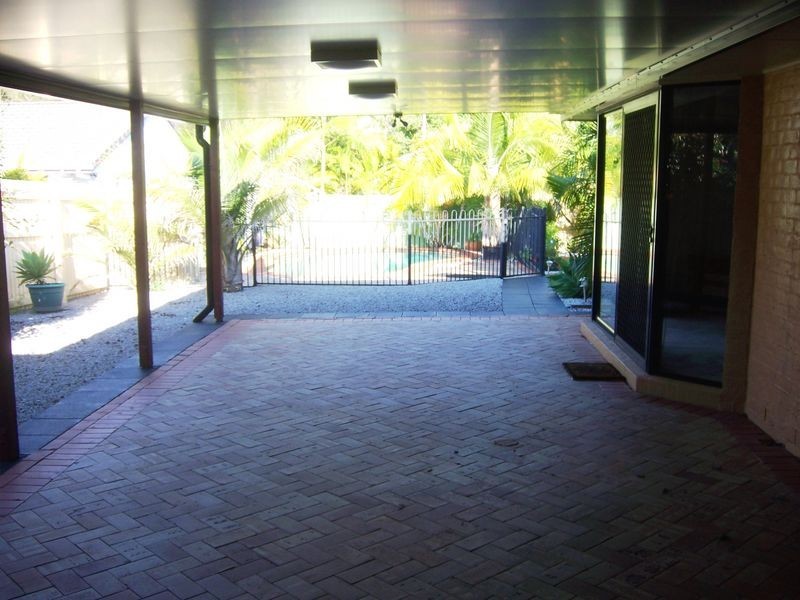 27 Fairhaven Place, Albany Creek QLD 4035