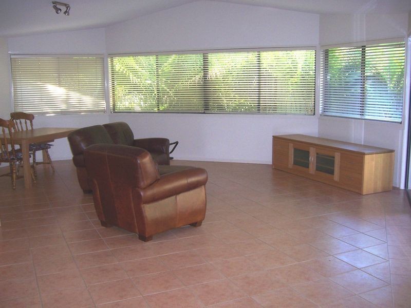 27 Fairhaven Place, Albany Creek QLD 4035