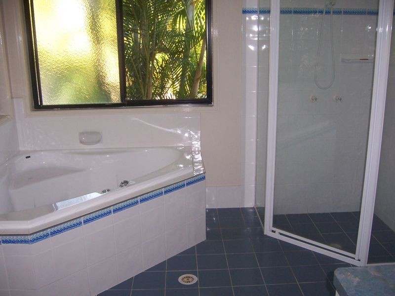 27 Fairhaven Place, Albany Creek QLD 4035