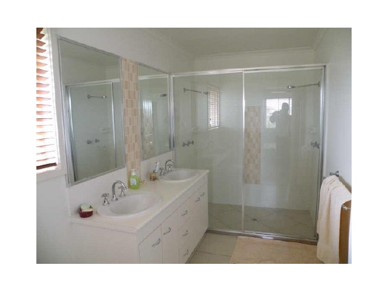 3 Pioneer Close, Bargara QLD 4670