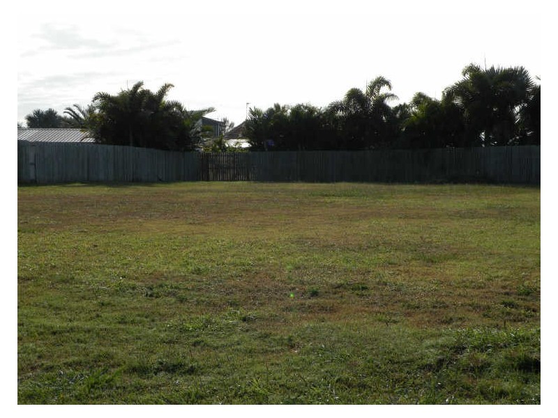 6 Admiralty Place, Coral Cove QLD 4670