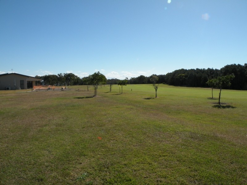 44 Bisdee Street, Coral Cove QLD 4670