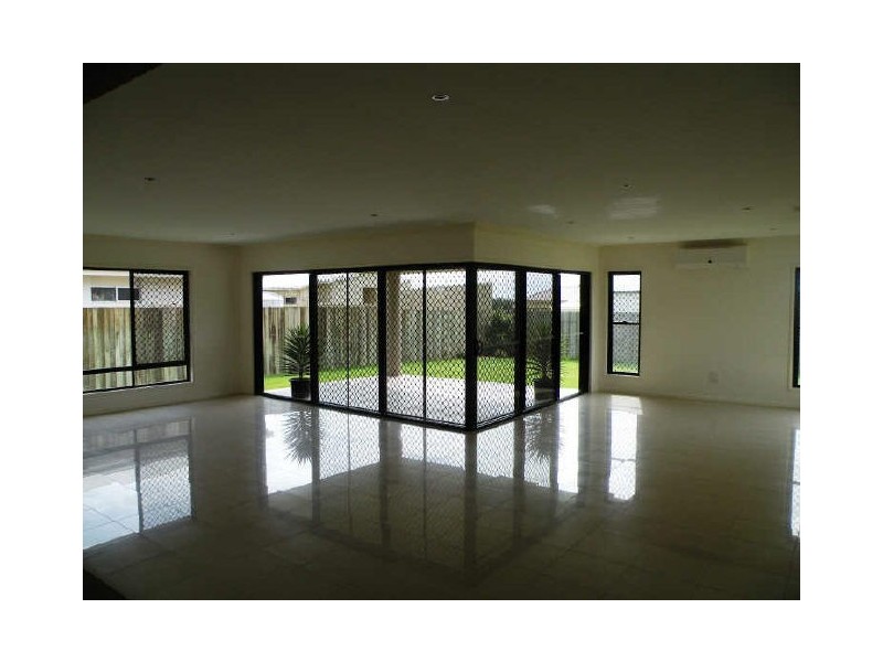 4 Chantilly Street, Bargara QLD 4670