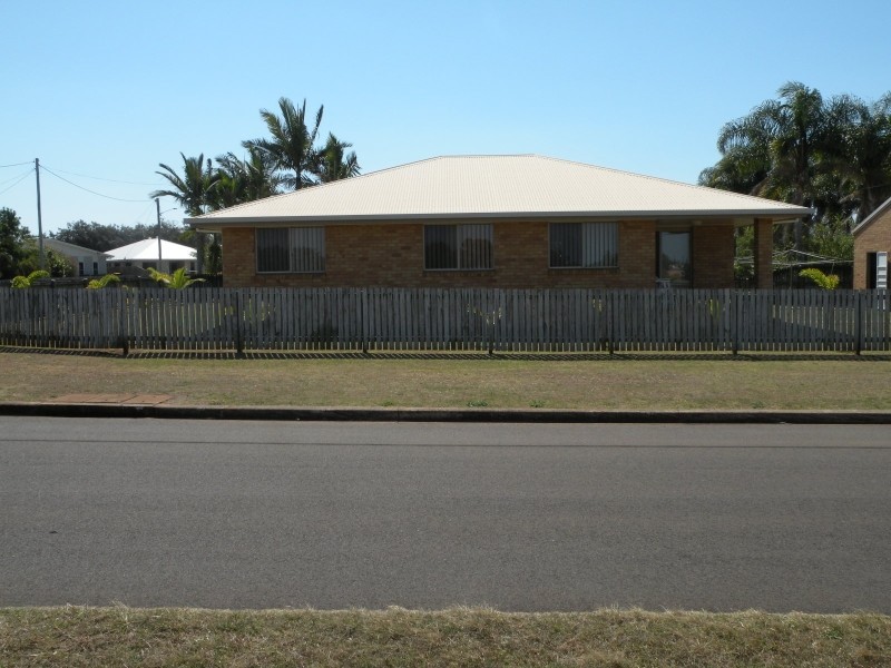 20 Dante Street, Burnett Heads QLD 4670