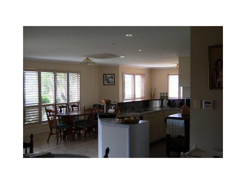 207 Barolin Esplanade, Coral Cove QLD 4670