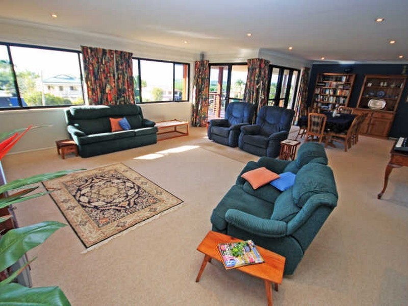 5 Meghan Crescent, Bargara QLD 4670