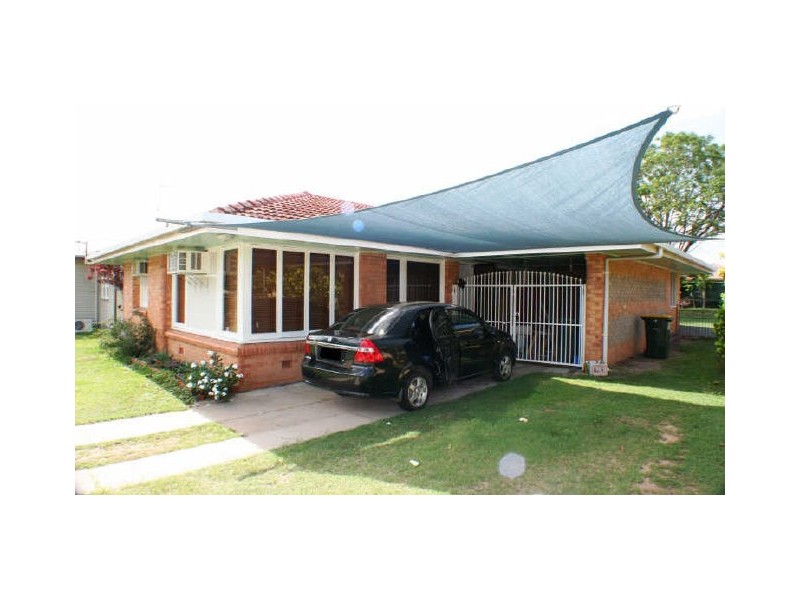 180 Walker Street, Svensson Heights QLD 4670