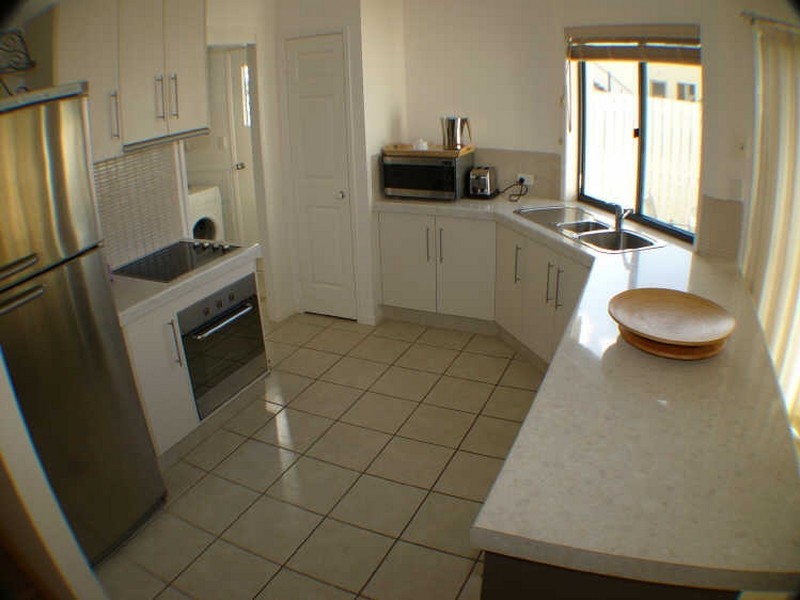 2/54 Johnson Street, Bargara QLD 4670