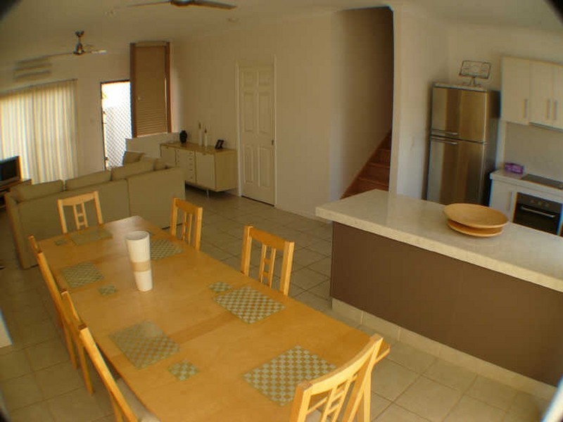 2/54 Johnson Street, Bargara QLD 4670