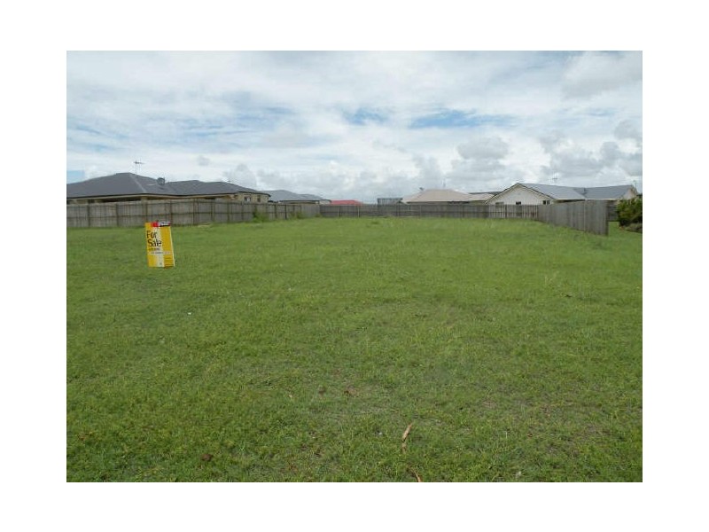 13 Backhill Place, Coral Cove QLD 4670