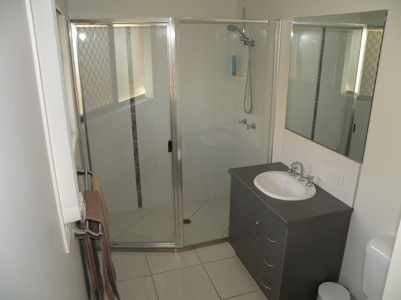 29/5 Robert John Circuit, Coral Cove QLD 4670