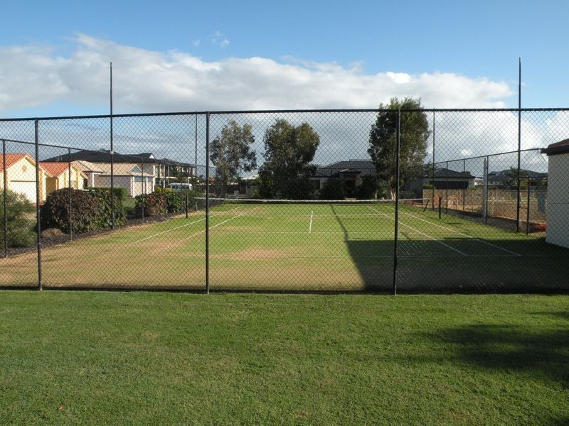 29/5 Robert John Circuit, Coral Cove QLD 4670