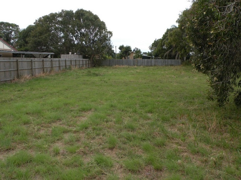 48 Ocean Street, Burnett Heads QLD 4670