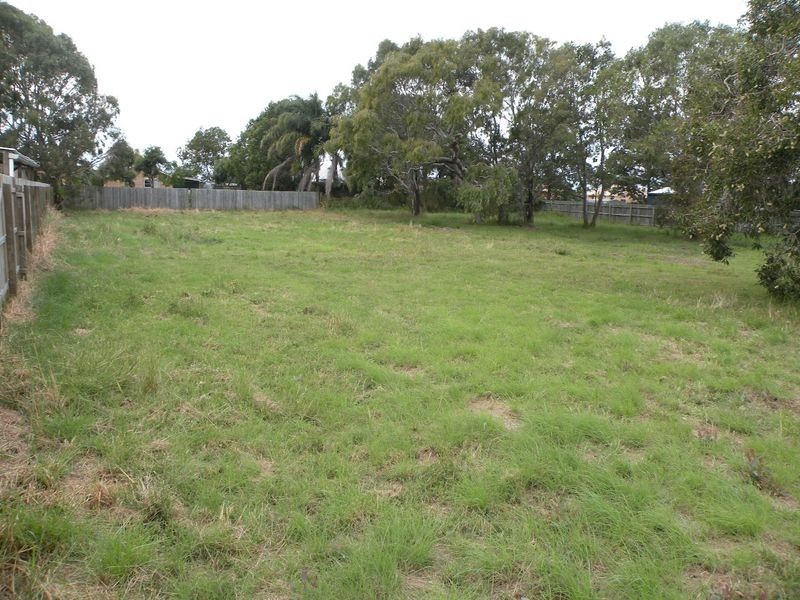 48 Ocean Street, Burnett Heads QLD 4670