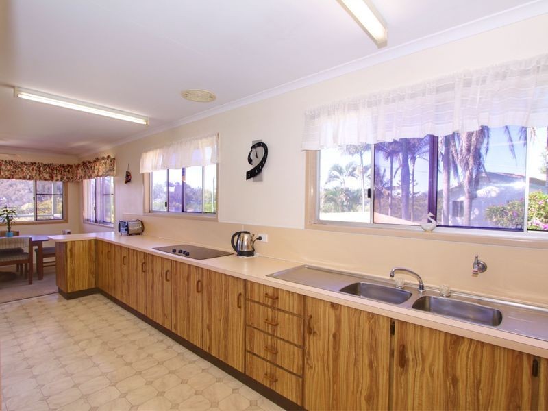 31 Esplanade, Innes Park QLD 4670