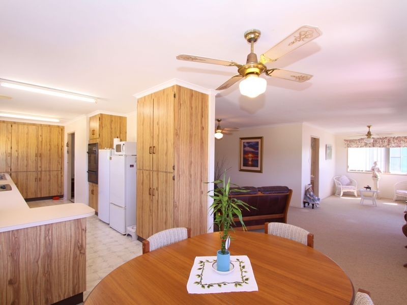 31 Esplanade, Innes Park QLD 4670