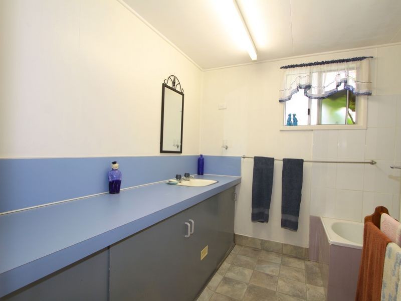 31 Esplanade, Innes Park QLD 4670