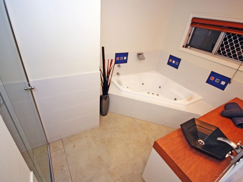 666 Bargara Road, Bargara QLD 4670